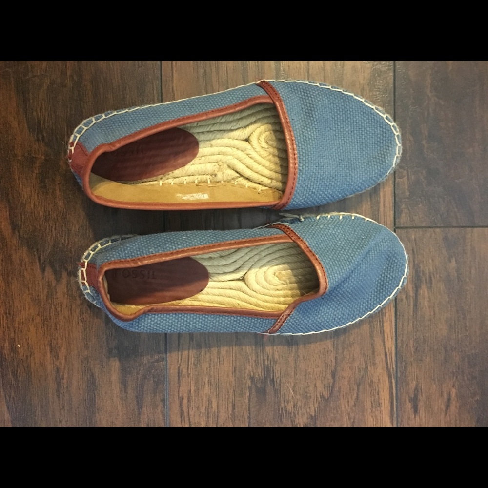 Fossil shoes